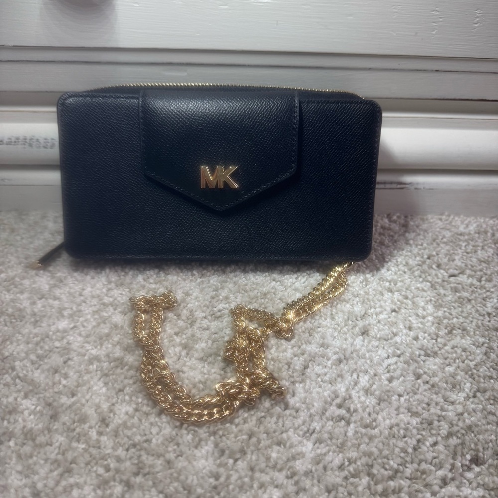 Michael Kors Small Convertible Phone Clutch/Crossbody With Gold Hardware